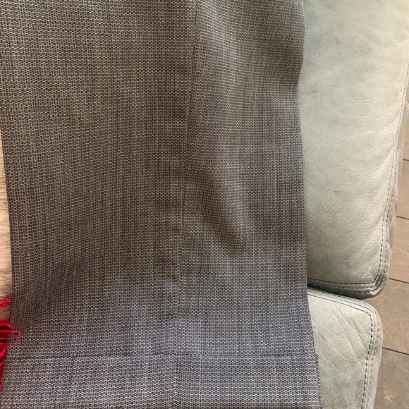 Black Herringbone 100%wool suit. - Picture 8 of 12